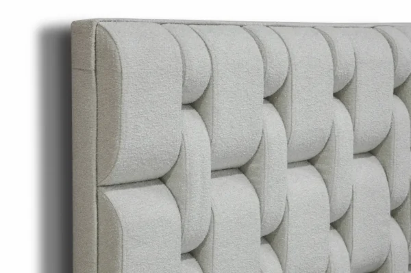 Chain Bed